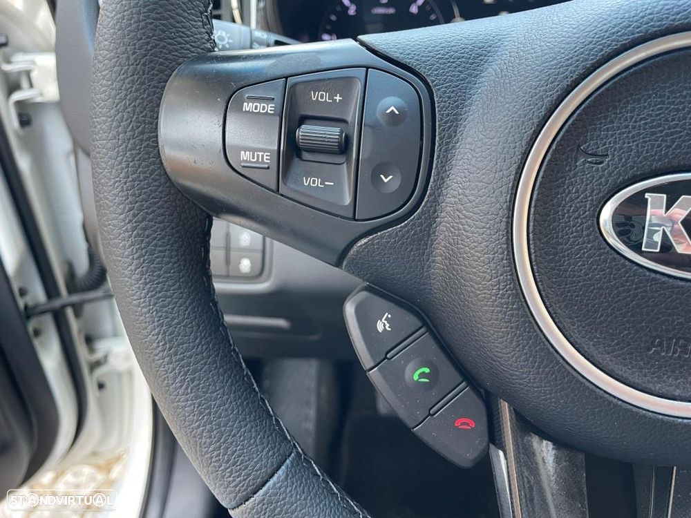 Kia Carens 1.7 CRDi ISG TX - 31