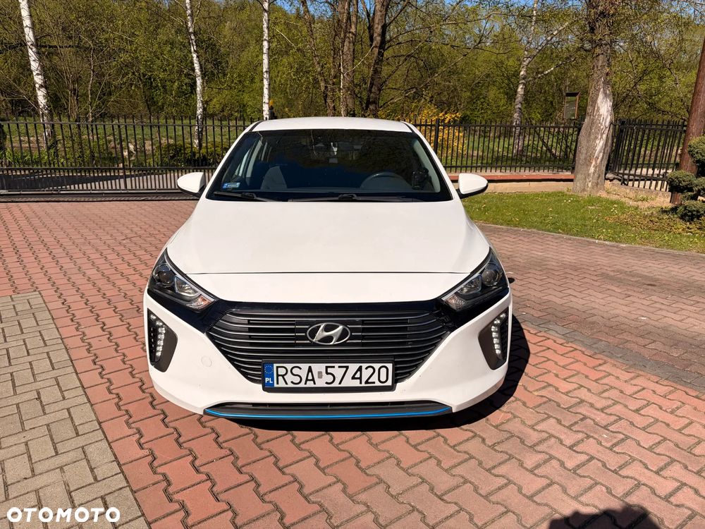 Hyundai IONIQ Hybrid Business - 7