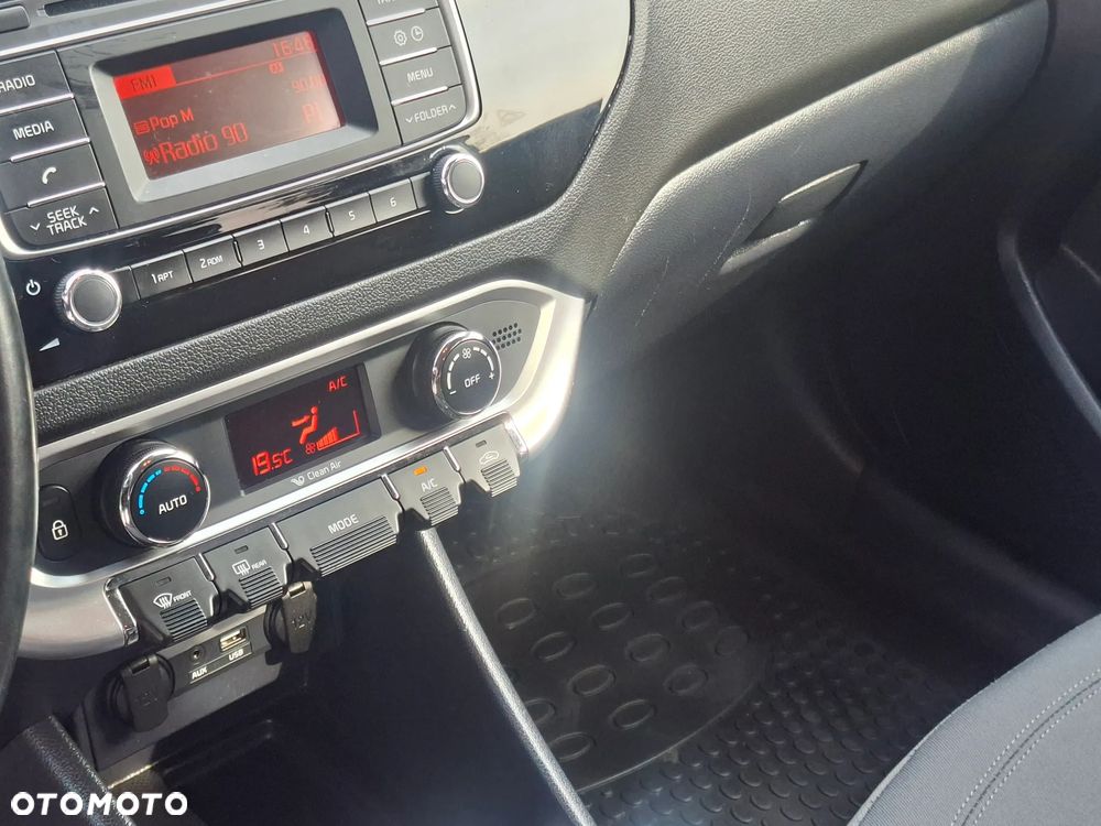 Kia Rio 1.2 Business Line - 9
