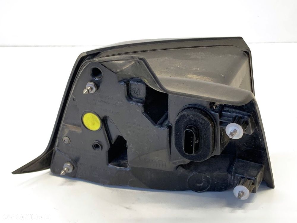 LAMPA PRAWY TYŁ  TESLA MODEL Y (5YJY) 2019 - 2022 EV 235 kW [320 KM] 1502087-00-D - 2