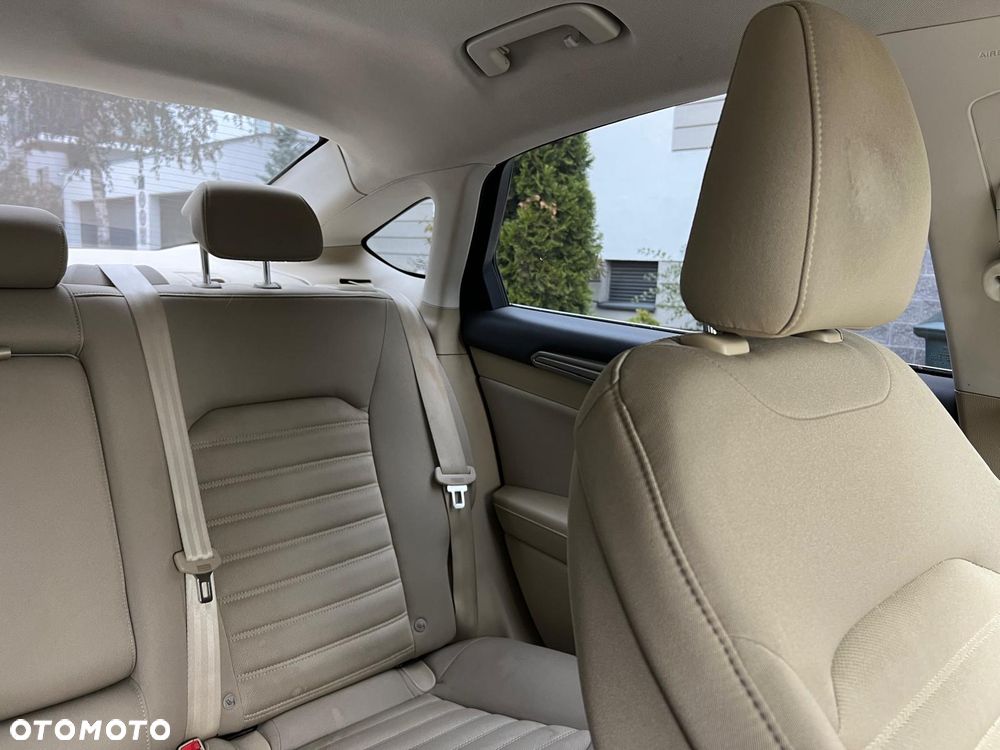 Ford Mondeo - 28