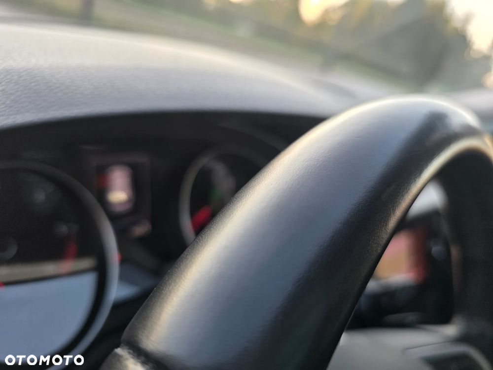 Volkswagen Passat 2.0 TDI SCR Style DSG - 18