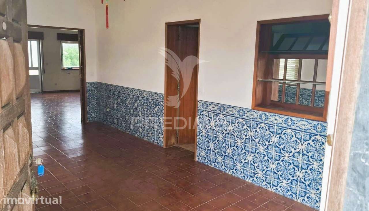 Moradia T2+1,Garagem,Anexos,Arneiro das Milhariças, Santarém - Grande imagem: 3/36
