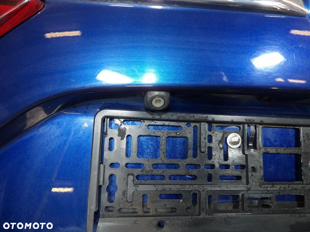 TOYOTA AVENSIS T27 LIFT SEDAN TYLNA KLAPA 8T5 - 4