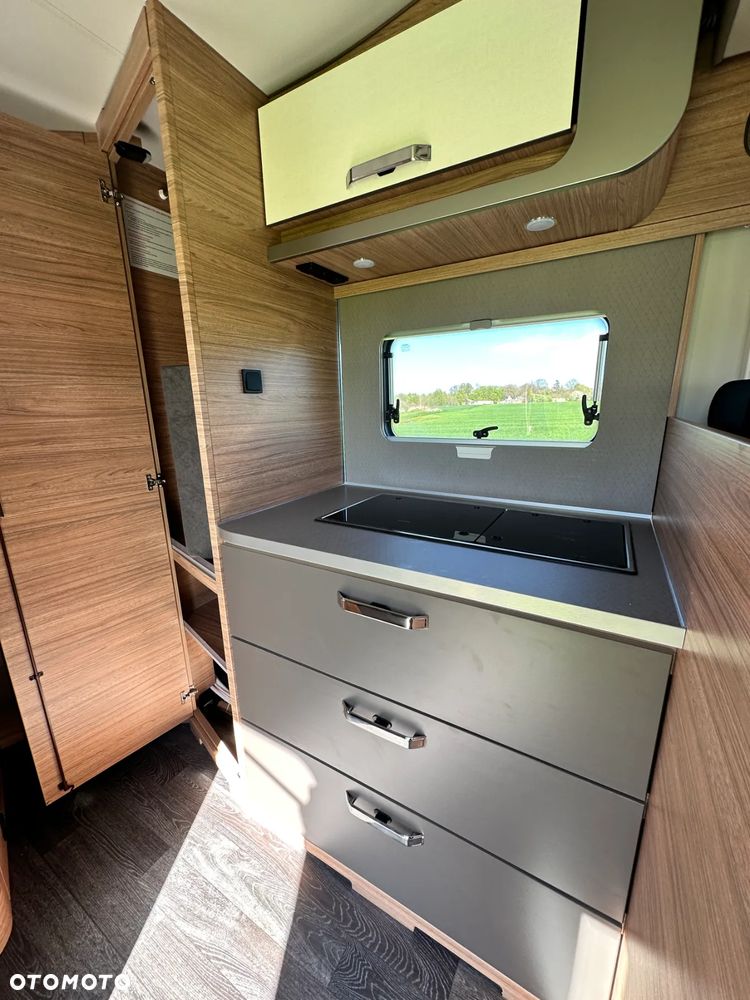 Weinsberg CaraSuite 650MF Automat 5-cio osobowy FORD (2025) - 18