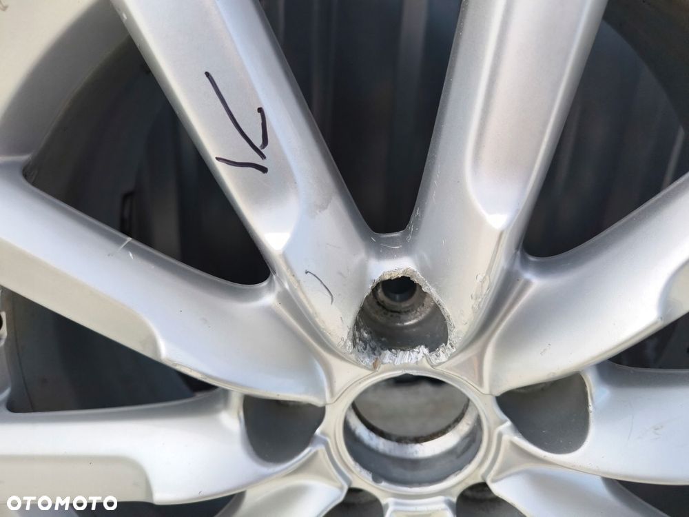 FELGA FELGI KOMPLET AUDI Q3 8U VW 7.0J R17 ET43 8U0601025S *9J* - 7