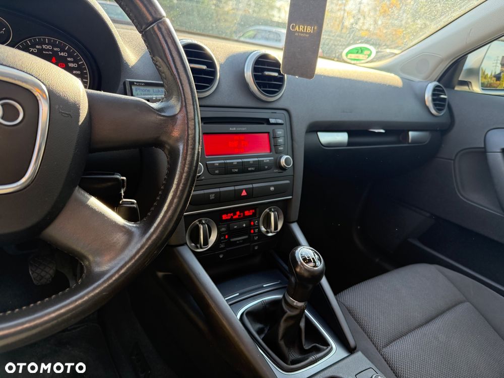 Audi A3 Sportback 1.6 Attraction - 21