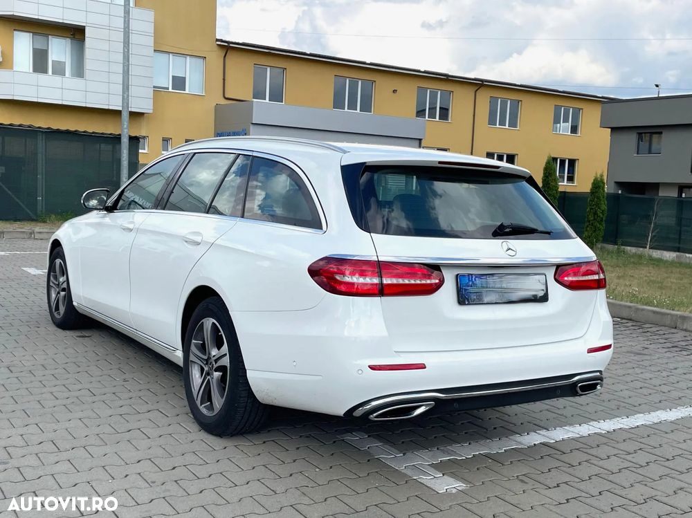 Mercedes-Benz E 220 d 4Matic 9G-TRONIC Avantgarde - 5