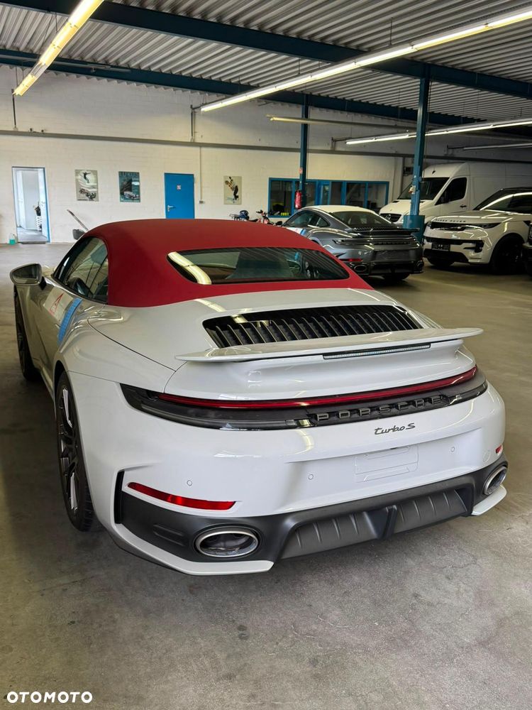 Porsche 911 911Turbo S - 3