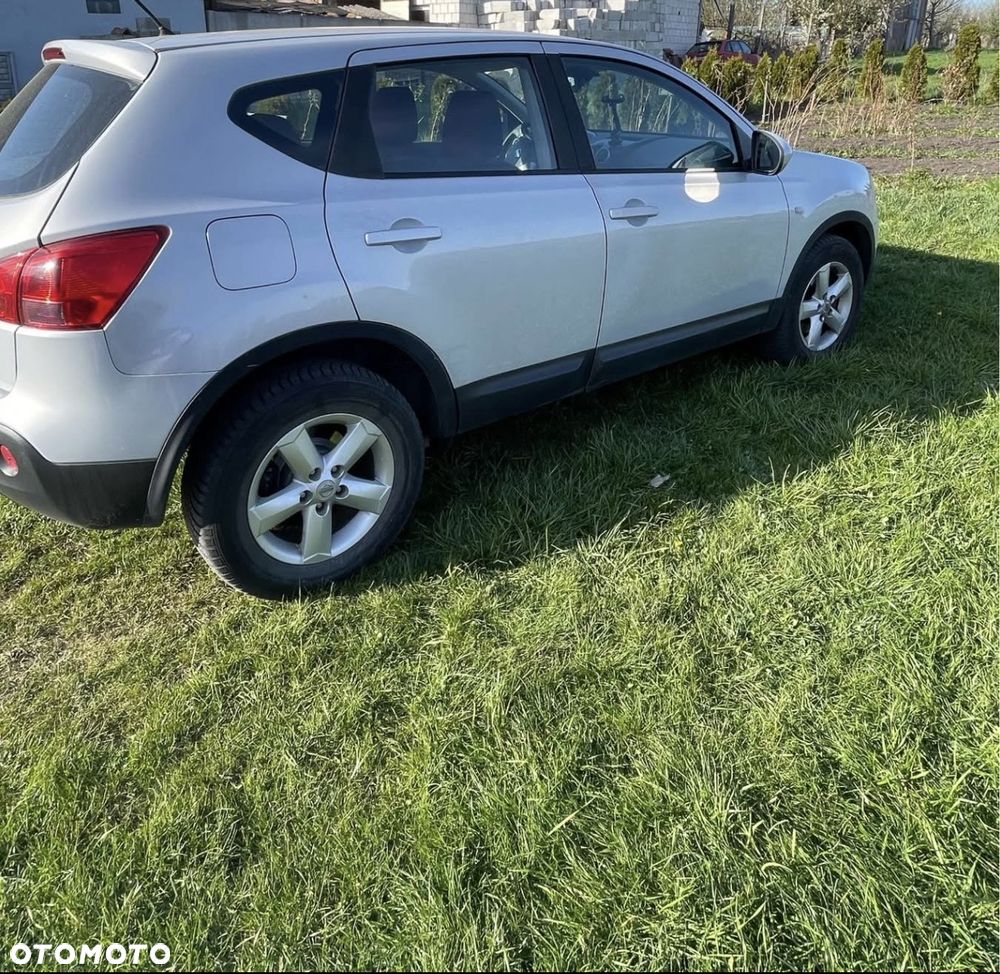 Nissan Qashqai 2.0 dCi 4 x 4 DPF tekna - 4