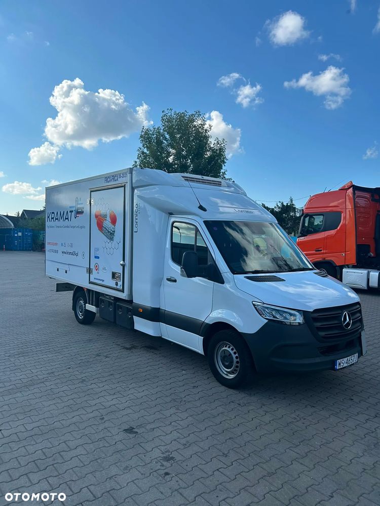 Mercedes-Benz Sprinter - 3
