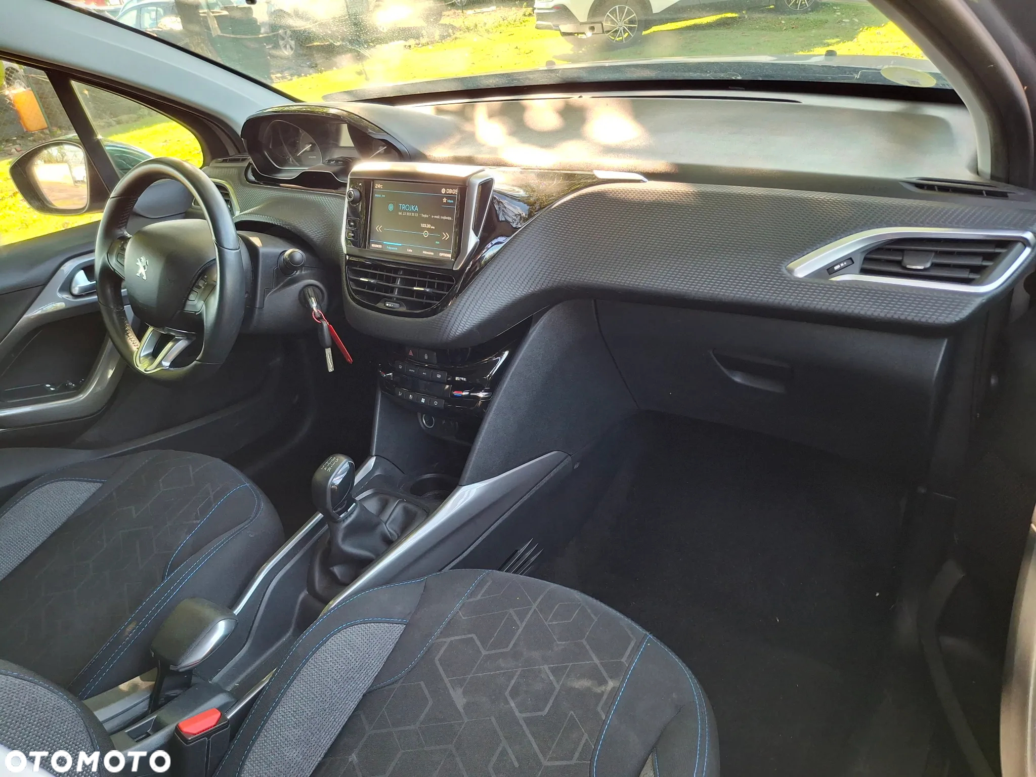 Peugeot 2008 - 9