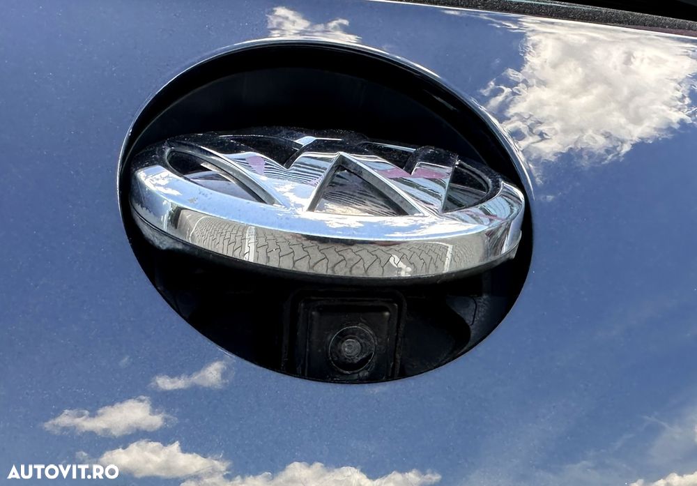 Volkswagen Passat - 26