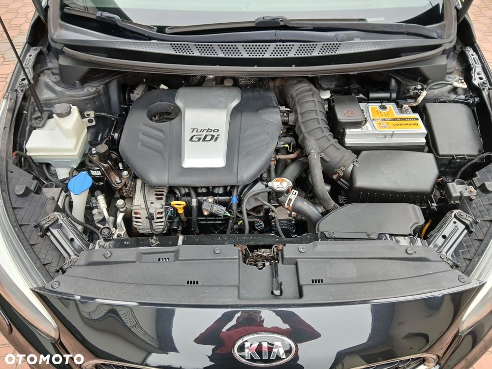 Kia Ceed 1.6 T-GDI GT - 4