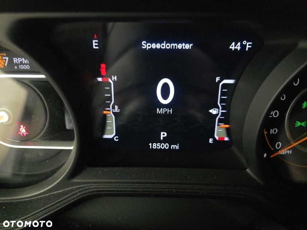 Jeep Wrangler - 12