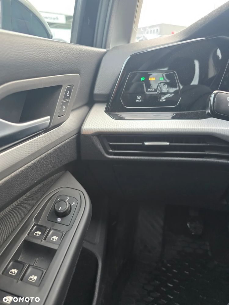 Volkswagen Golf 1.0 TSI Life - 18