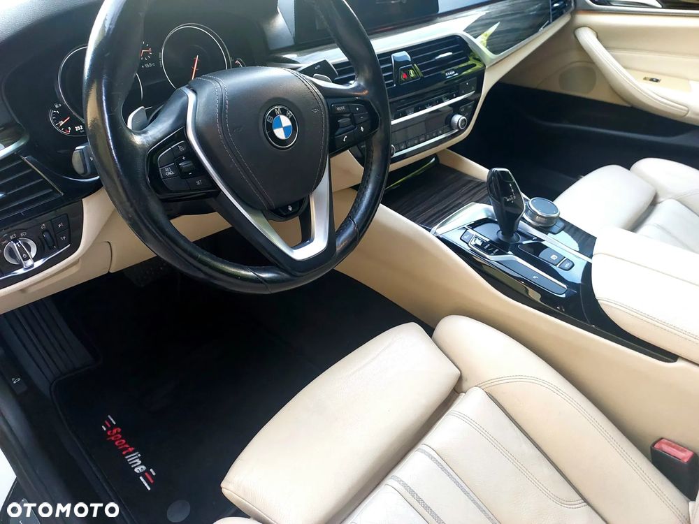 BMW Seria 5 530i GPF Sport Line sport - 8