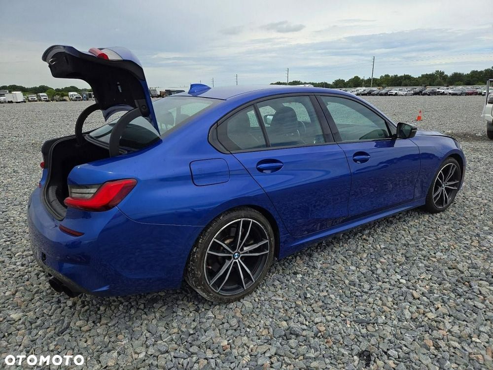 BMW 3 Series 2021 photo 3