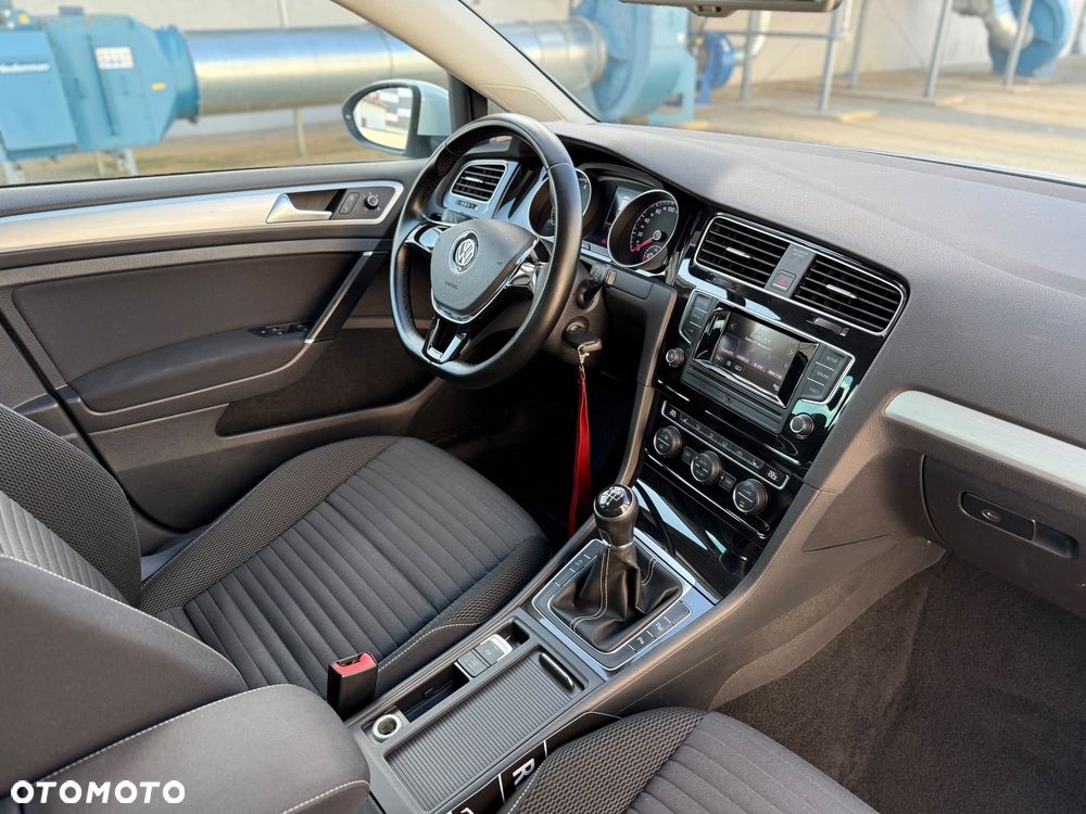 Volkswagen Golf 1.2 TSI BlueMotion Technology Cup - 16