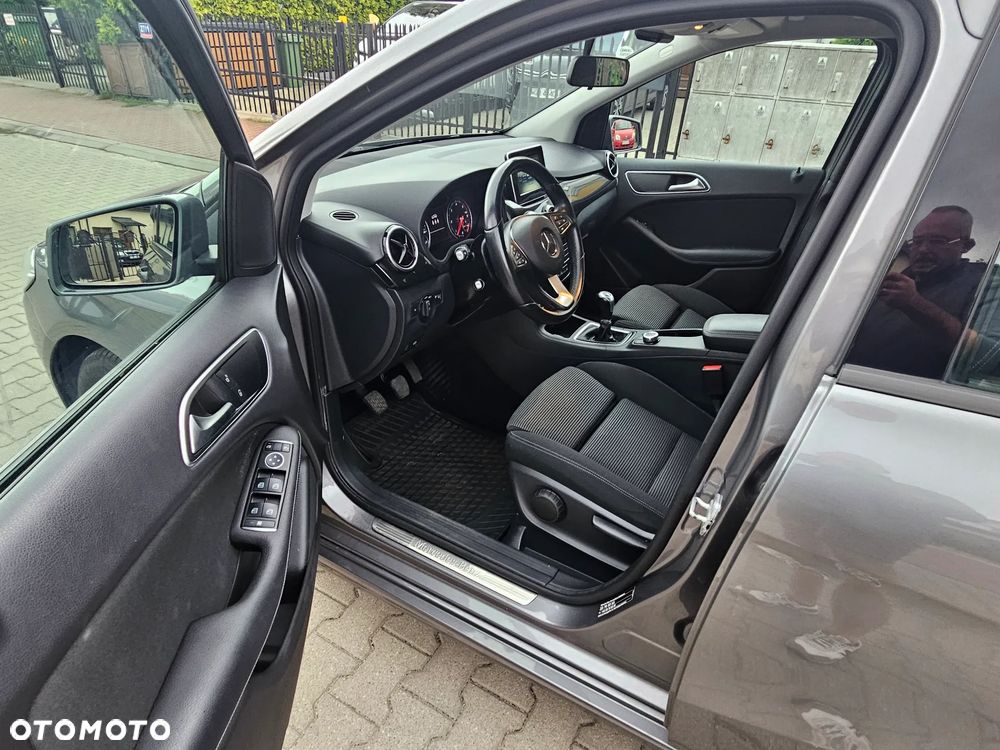 Mercedes-Benz Klasa B 180 (CDI) d BlueEff Edition Style - 22