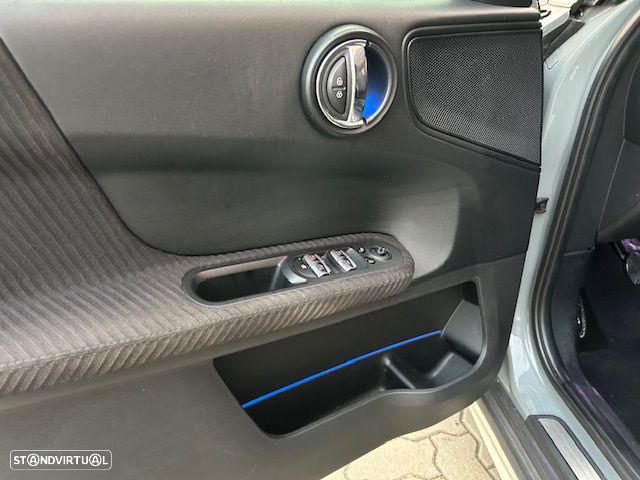 MINI Countryman Cooper D - 28