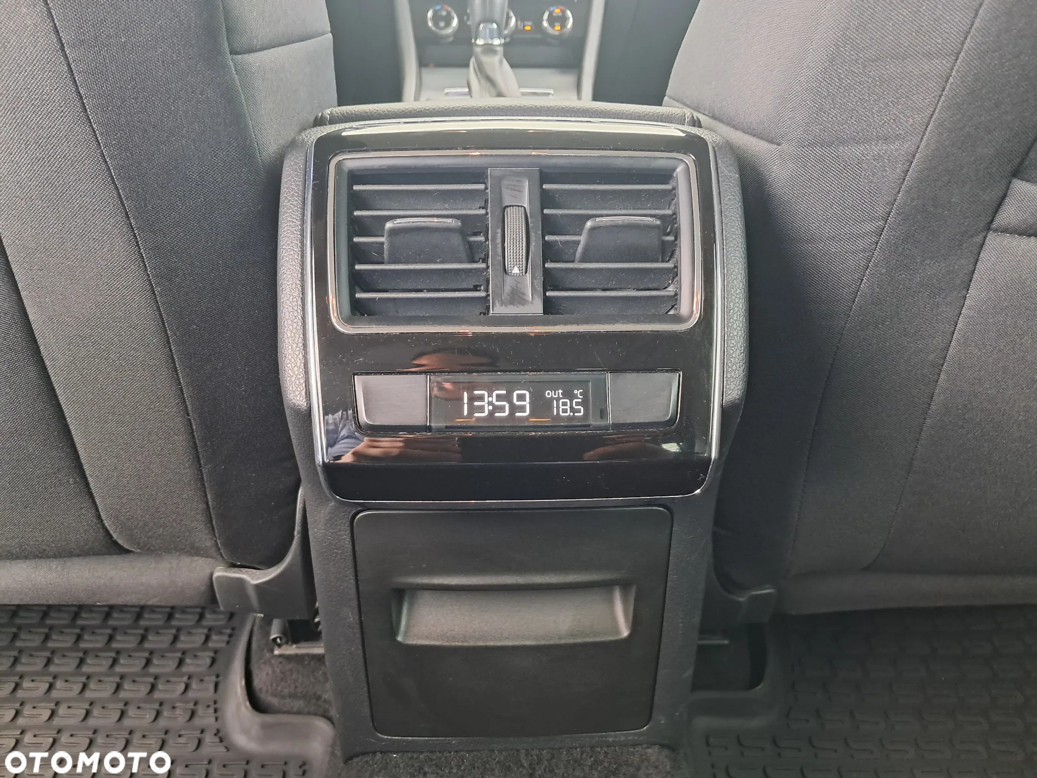 Skoda Superb 1.5 TSI ACT Ambition DSG - 16