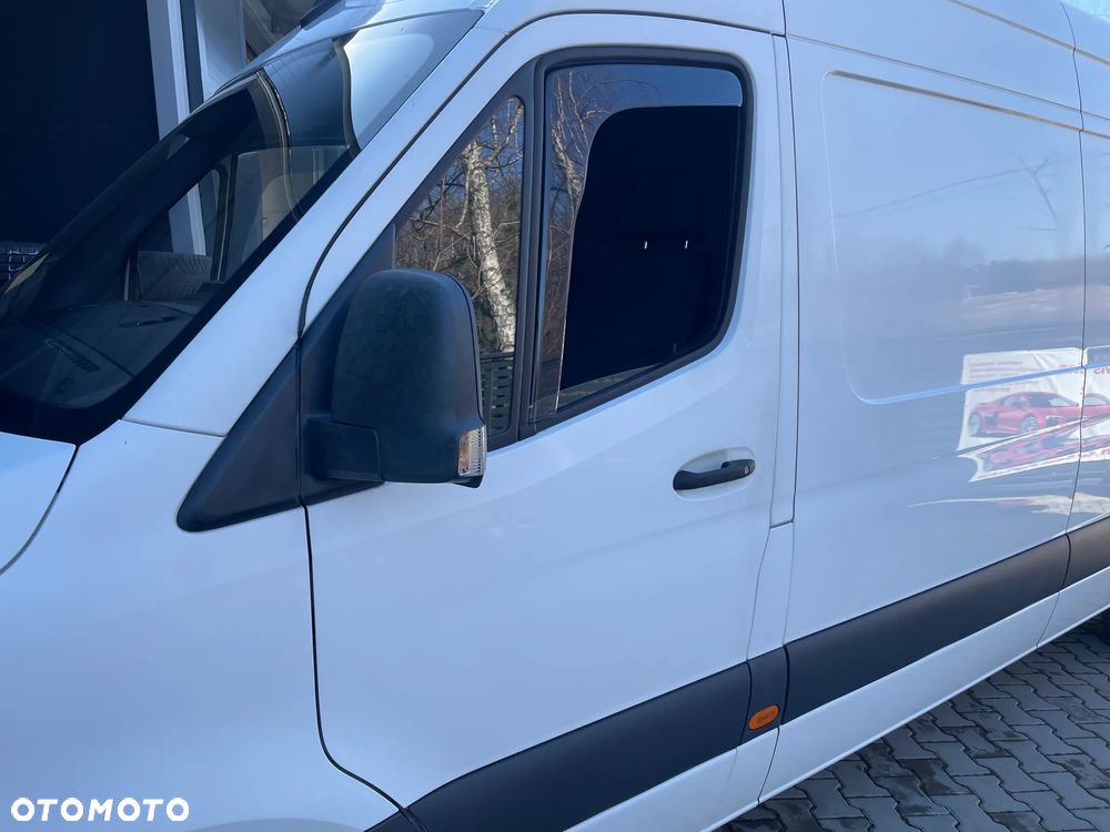 Mercedes-Benz SPRINTER - 20