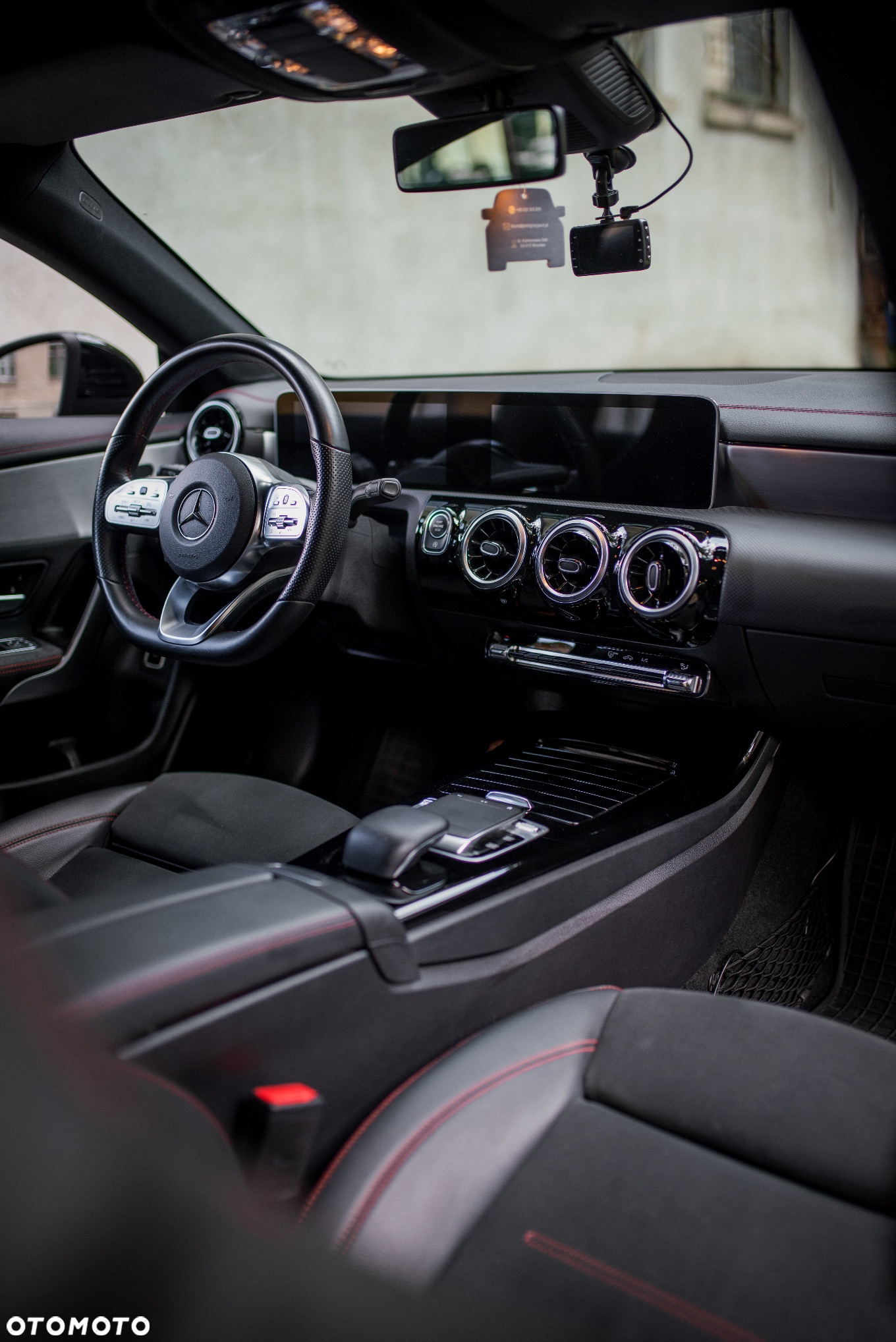 Mercedes-Benz CLA 200 AMG Line 7G-DCT - 2