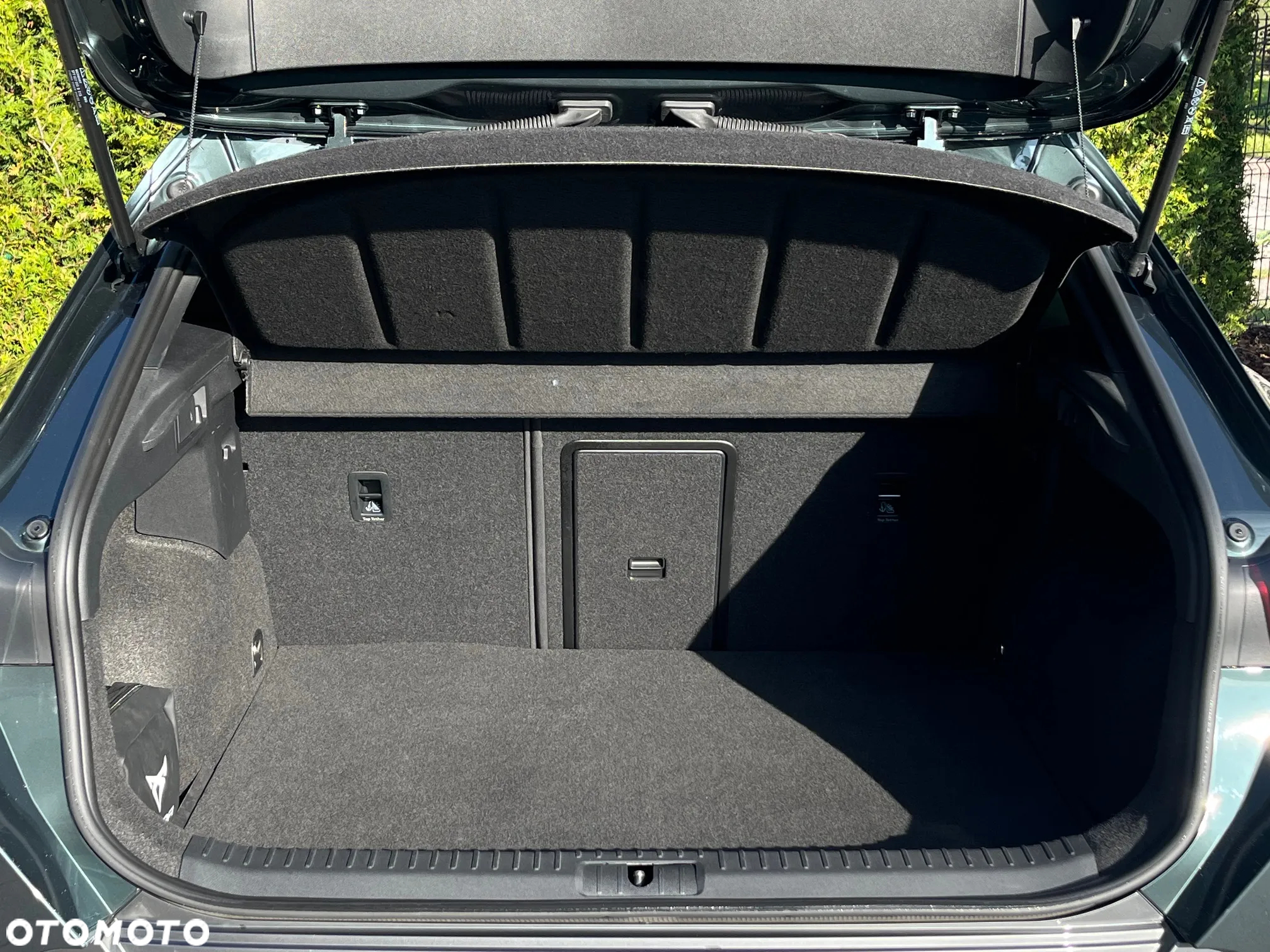 Cupra Formentor 1.4 e-Hybrid VZ DSG - 12