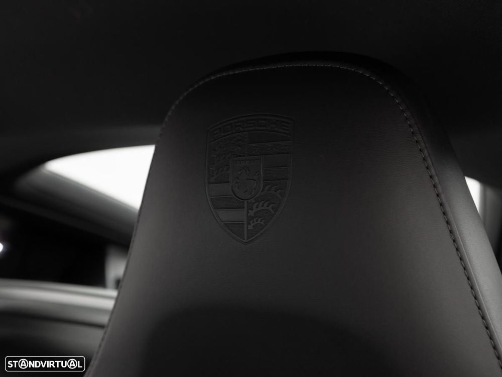 Porsche 718 Cayman - 13