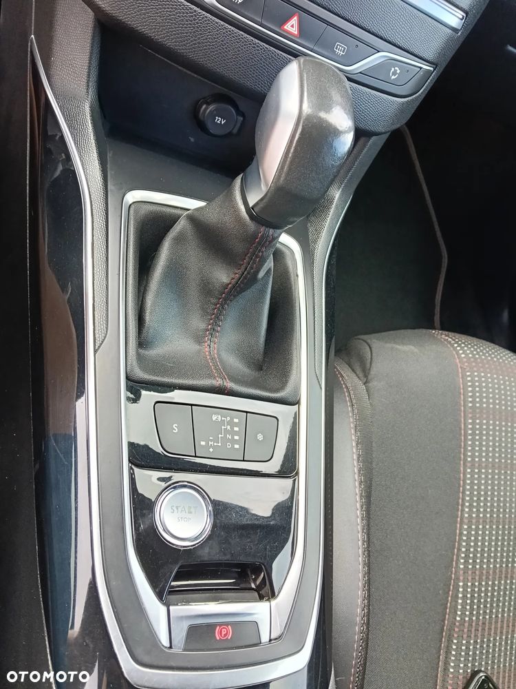 Peugeot 308 PureTech 130 GPF EAT8 Black Edition - 20