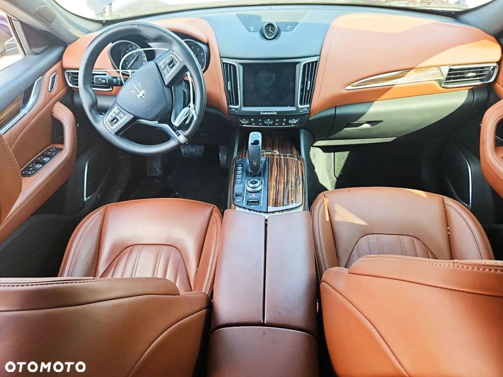 Maserati Levante - 8