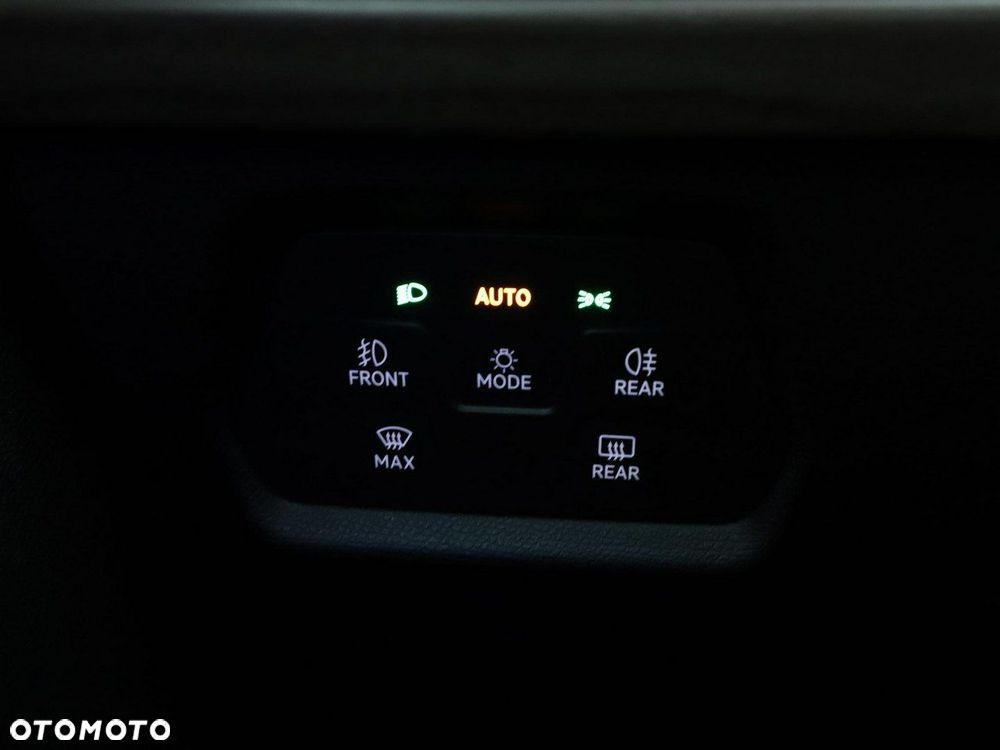 Seat Leon 1.5 eTSI ACT OPF DSG Xcellence - 35