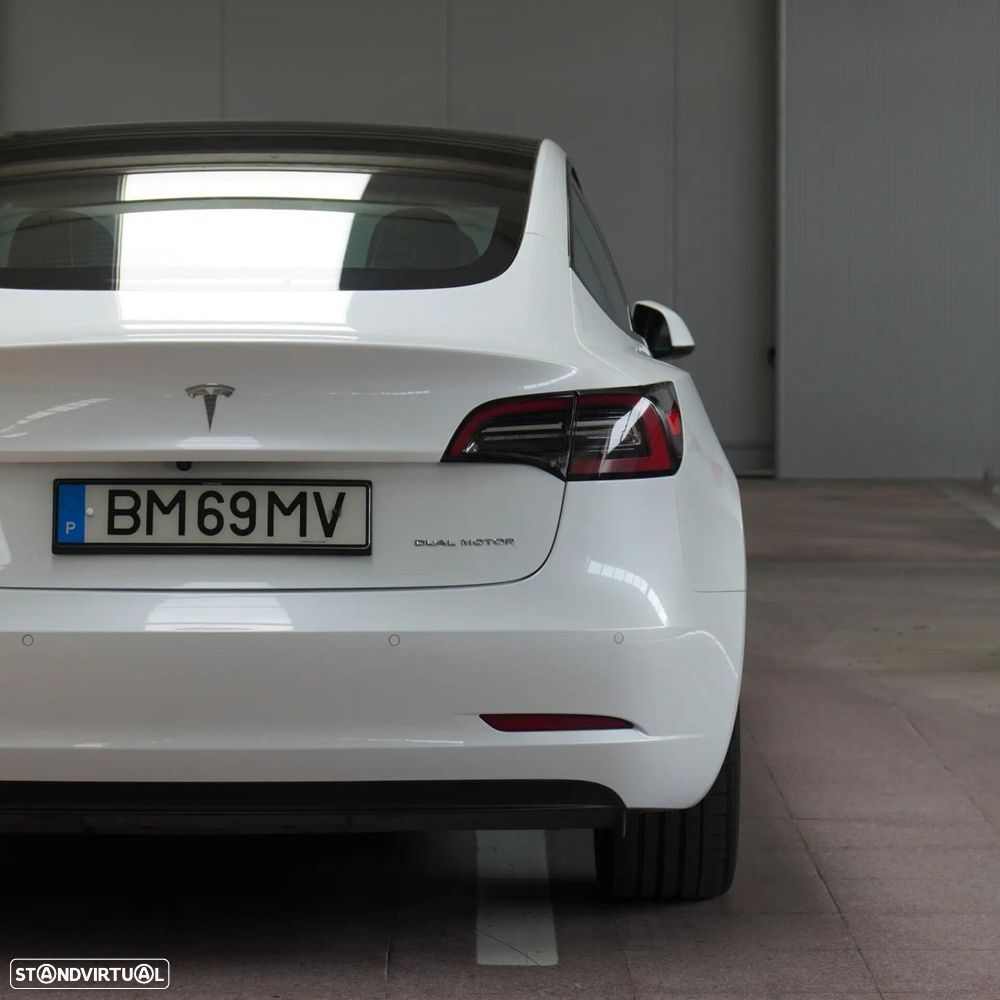 Tesla Model 3 Long Range RWD - 40