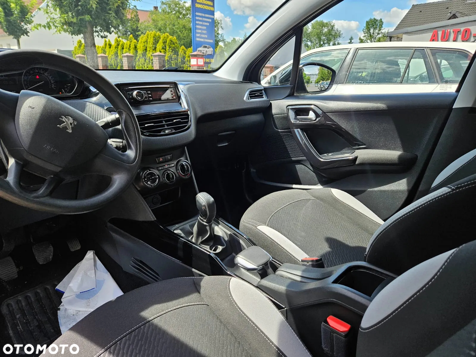 Peugeot 2008 PureTech 100 Active - 7