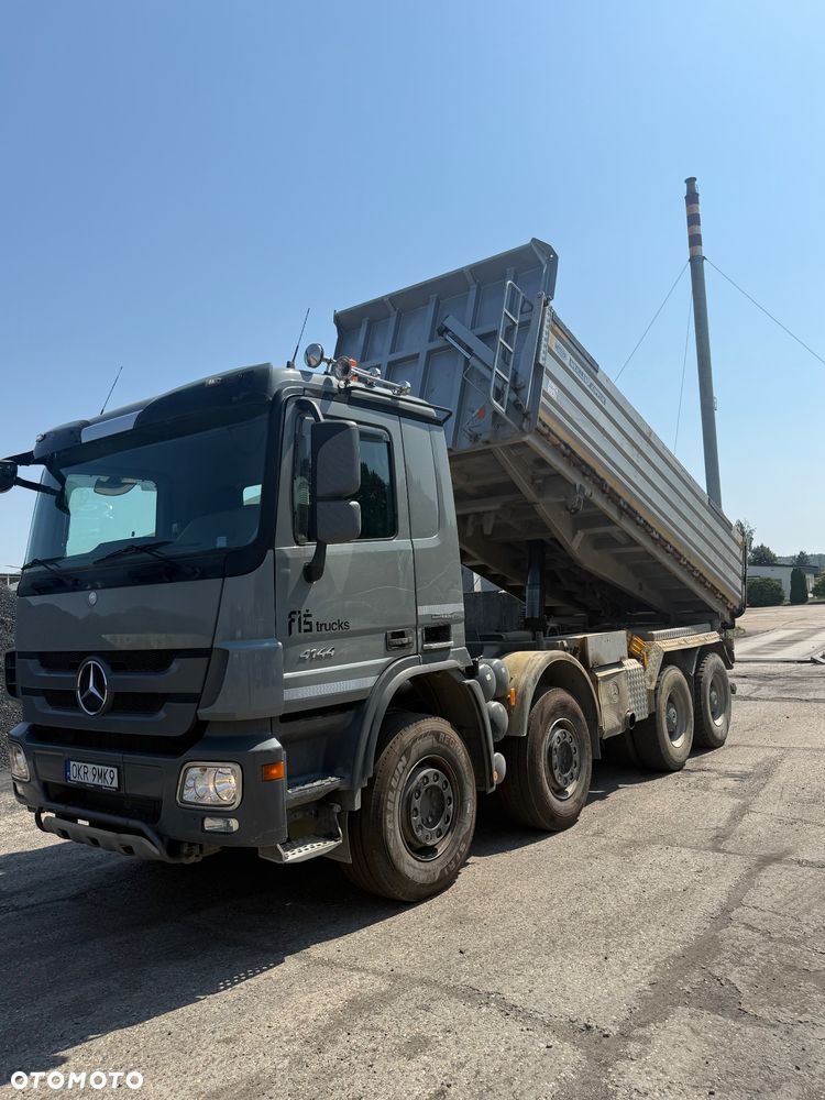 Mercedes-Benz ACTROS - 1