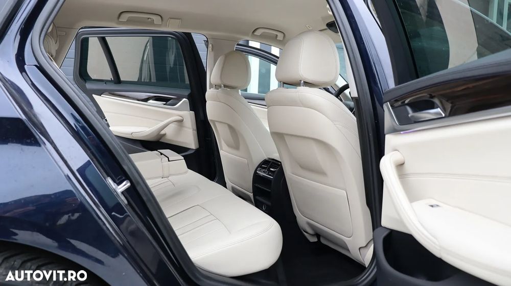 BMW Seria 5 520d Aut. Luxury Line - 14