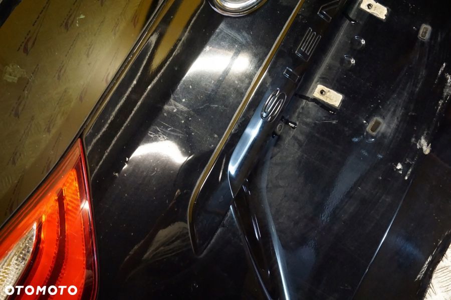 TOYOTA SIENNA 2015 2020 Klapa Bagażnika Szyba Spoiler Lampa Tył Komplet USA - 13