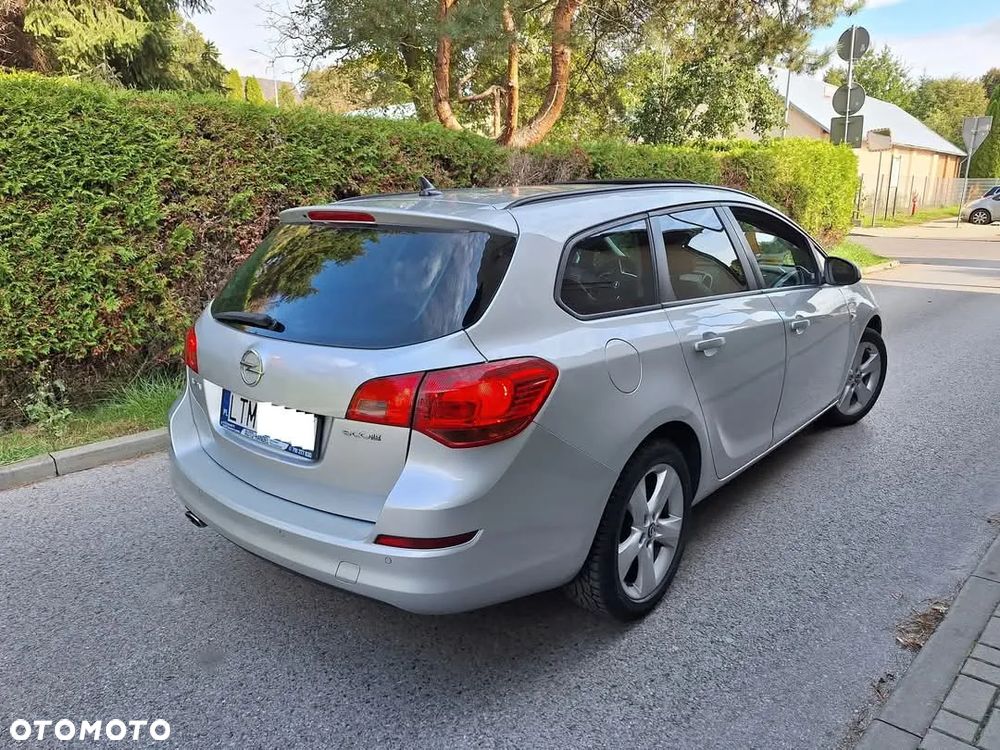 Opel Astra 1.4 Turbo Sports Tourer 150 Jahre - 4