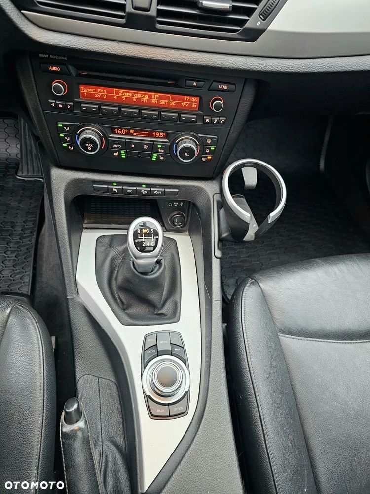 BMW X1 xDrive20d - 11