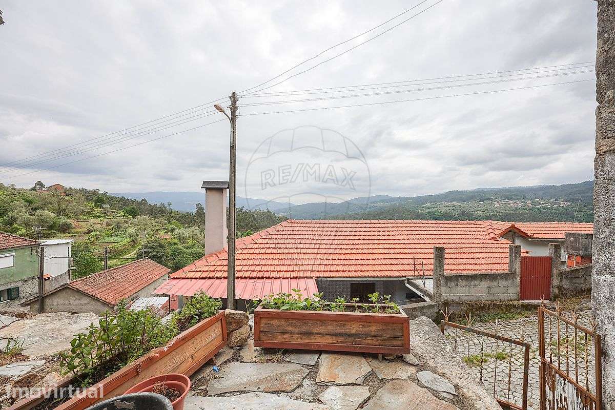 Moradia T2 para venda - Grande imagem: 2/28