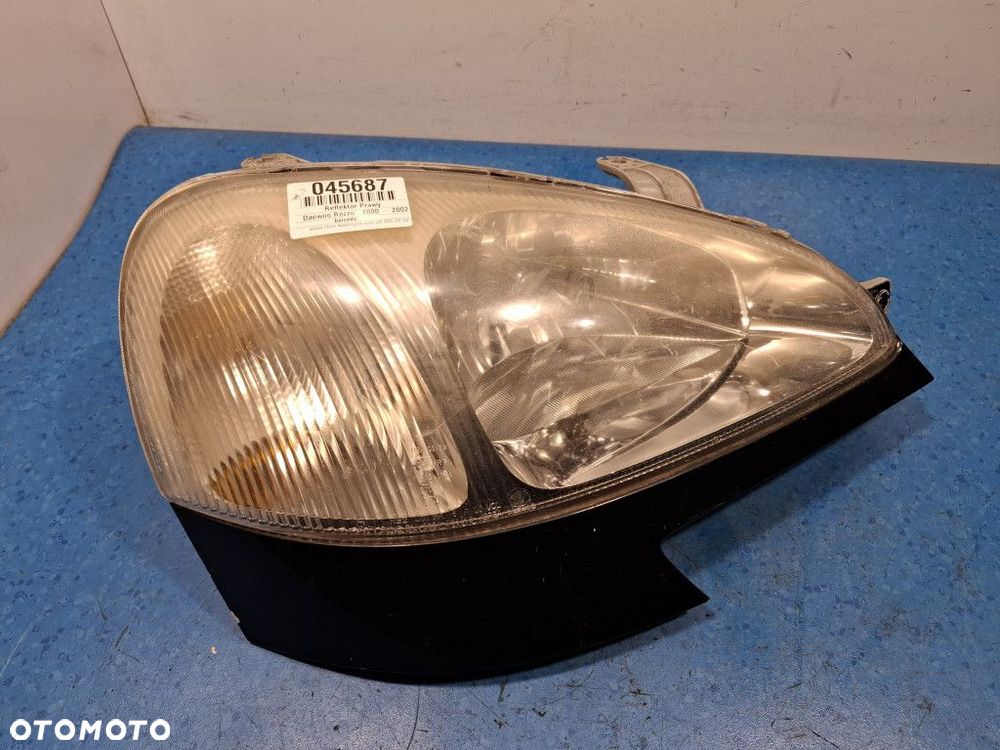 DAEWOO REZZO REFLEKTOR PRAWY - 1