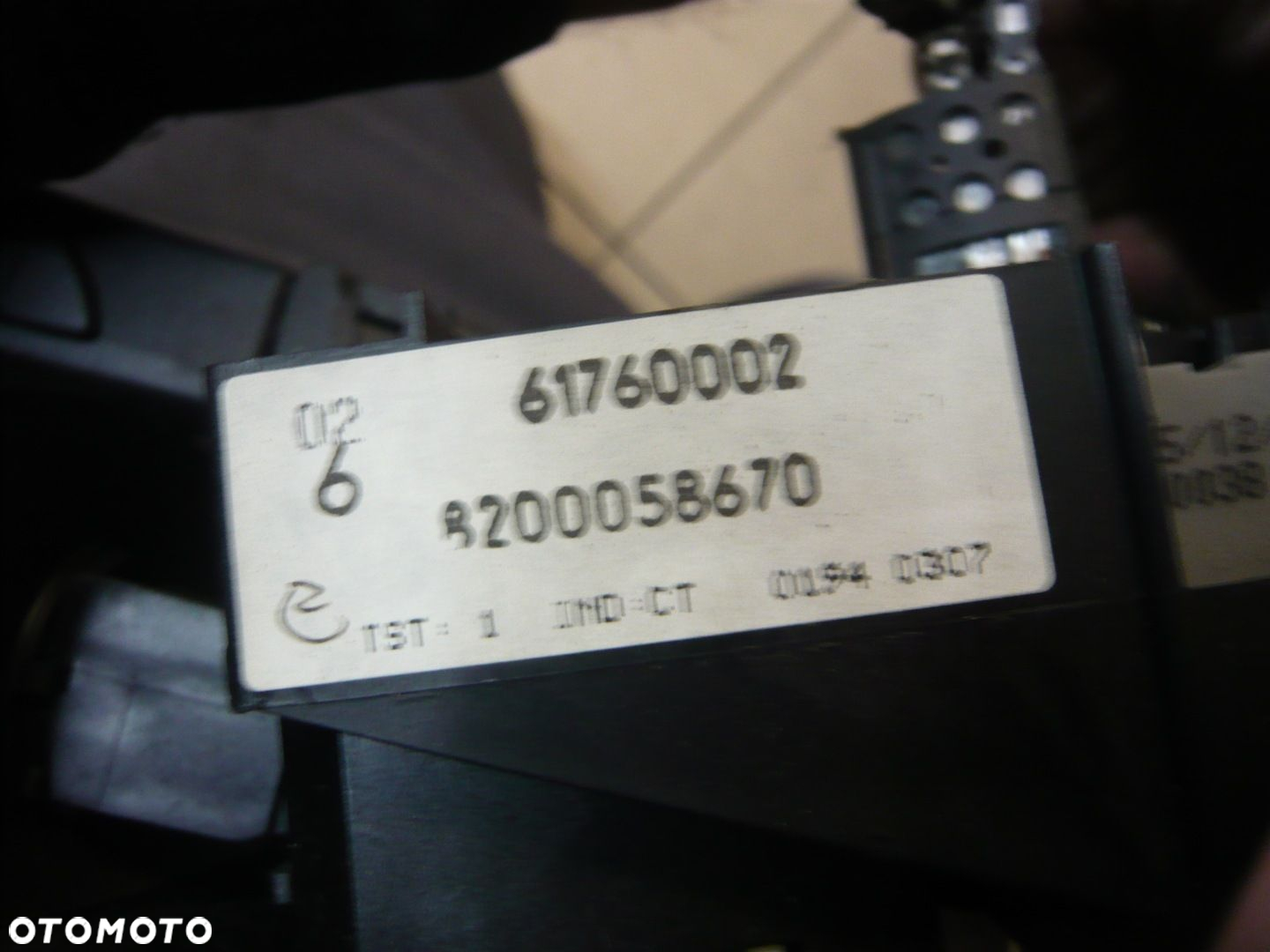 Przełącznik Zespolony taśma Airbag 61760002 Renault Clio II - 2