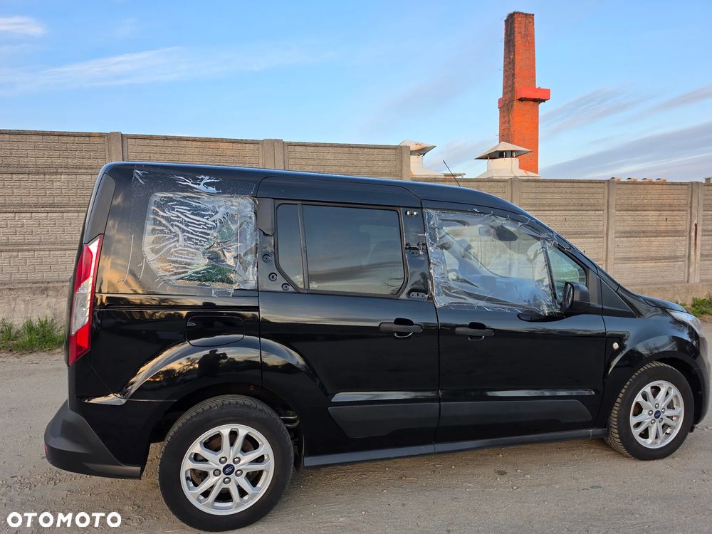 Ford Tourneo Connect - 32