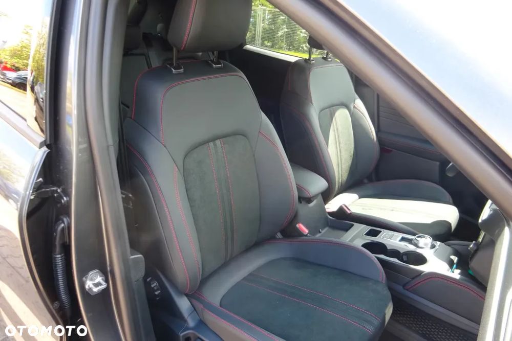 Ford Kuga 2.5P PHEV FWD ST-Line X eCVT - 8