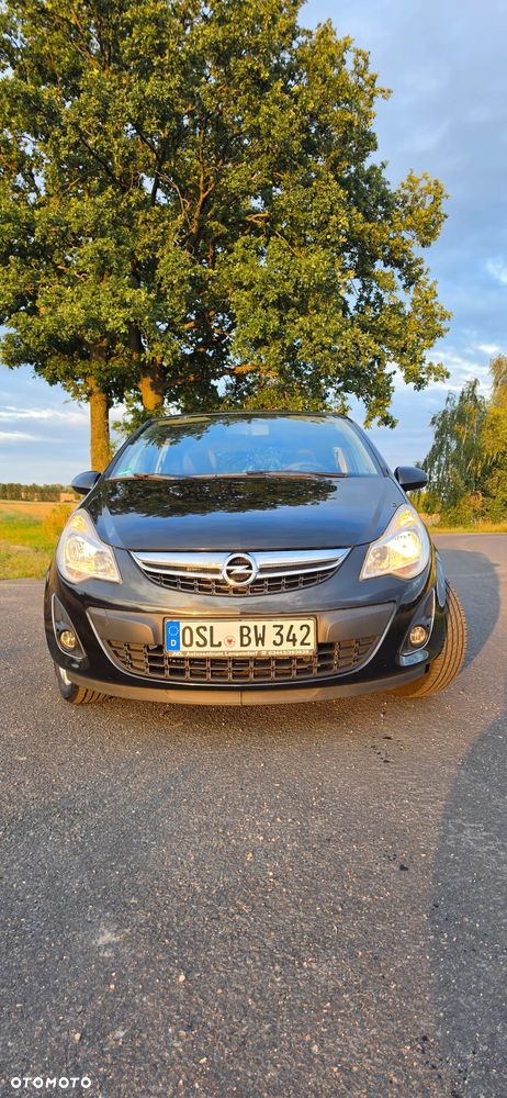 Opel Corsa 1.4 16V 150 Jahre - 1