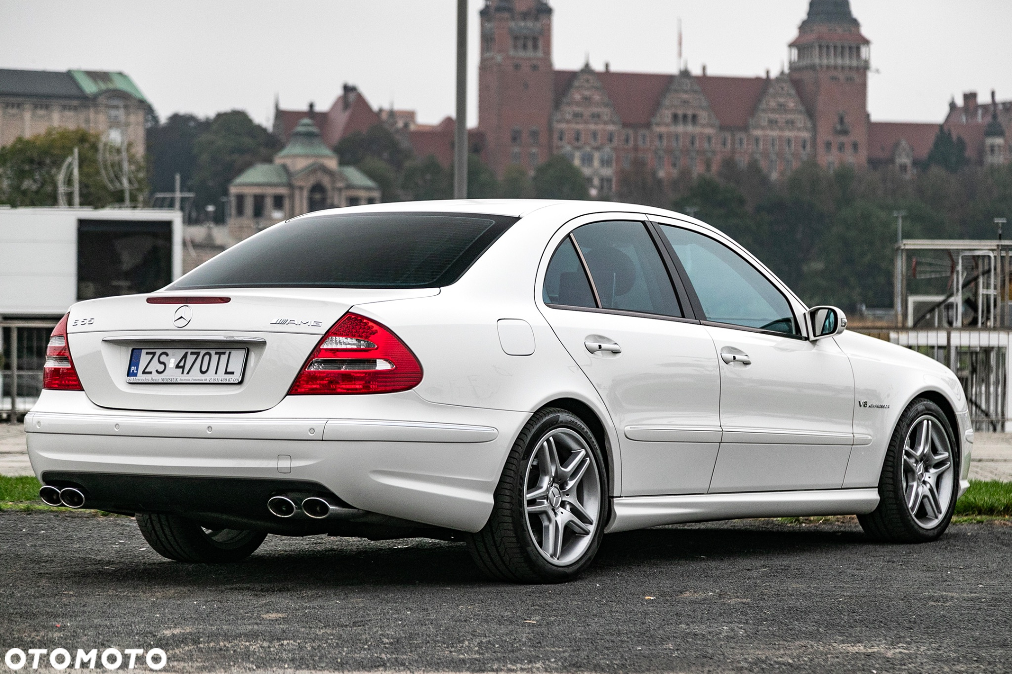 Mercedes-Benz Klasa E 55 AMG - 6
