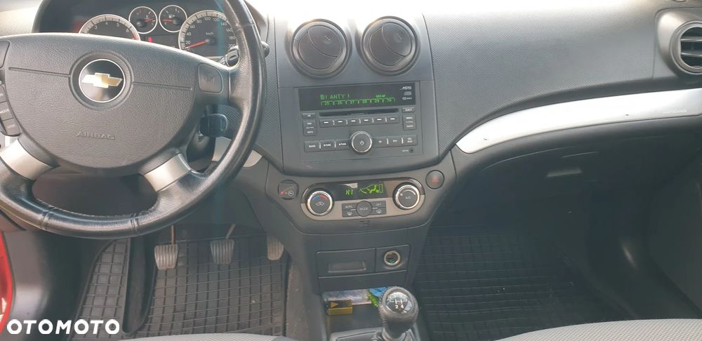 Chevrolet Aveo 1.4 16V Base - 8