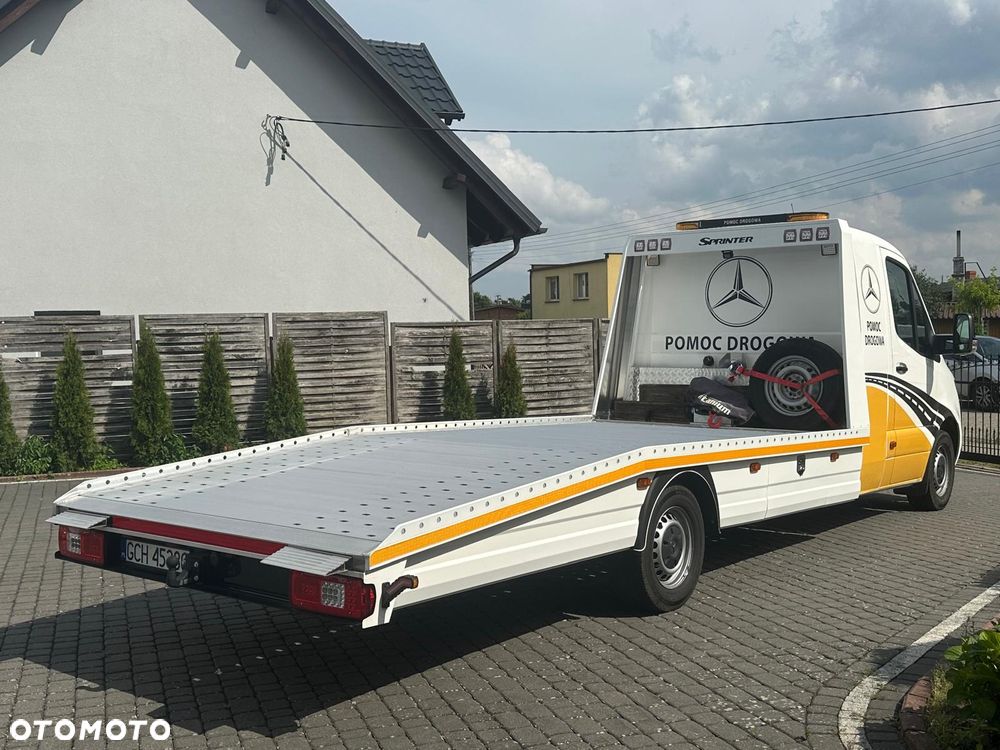 Mercedes-Benz SPRINTER - 11