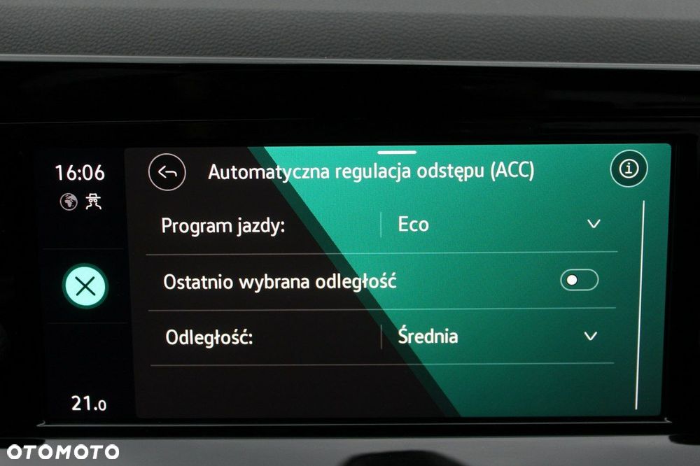 Volkswagen Golf Variant 2.0 TDI Life DSG - 25